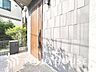 その他：【玄関】住まう方や訪れる人を優しく迎えてくれるエントランス。