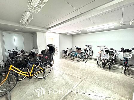 現地に実際に行ってみることでしか感じられないことがたくさんあります。周辺環境や街の雰囲気など、たくさんのことを感じていただけます。是非一度ご見学くださいませ。