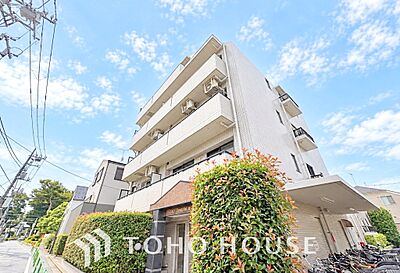 外観：洗練されたファサードが印象的なマンション。日々の暮らしを心地よく包み込む、品格ある佇まいが魅力です。帰宅するたびに気分が高まります。