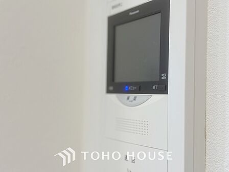 【Ease】家族個々の安らぎの空間。プライベートなBedRoomは暮らす方の感性で造り上げたいもの。誰もが好みで飾れるシンプルな室内に仕上げてあります。