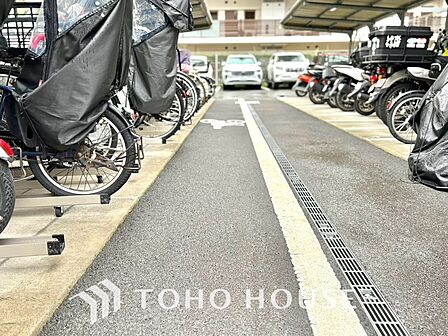 【BICYCLE PAEKING LOT】◆駐輪場◆快適な生活には欠かせない自転車。開放的な駐輪場がございます。