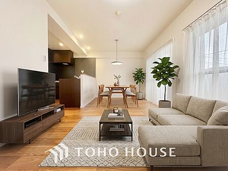 ※生成AIによるイメージです。家具・小物は販売価格に含まれません。【LIVING】◆煌びやか◆愛おしい家族との団欒の時間をより一層幸せなものに感じさせる煌びやかなLDK。輝かしい毎日が待っています。