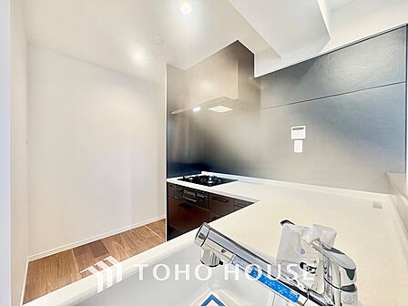 【KITCHEN】◆家族のおはよう◆の声を笑顔で迎えてあげられるシステムキッチン。朝ごはんが楽しみでちょっと早起きしたくなるんです。