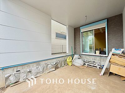 外観:美味しい料理を作りたくなるような気持ちにさせてくれる、腕を振るえる自慢のスペース。艶と光沢のある居心地の良いわが家のキッチン。 外観:美味しい料理を作りたくなるような気持ちにさせてくれる、腕を振るえる自慢のスペース。艶と光沢のある居心地の良いわが家のキッチン。