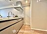 キッチン：◆愛育◆キッチンは家族の絆を育む大切な空間。シンプルで使い易いSystemKitchenで愉しく作る料理は愛情のある美味しいご馳走に。家族で使える広々としたダイニングキッチンです。