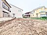 外観：◆空が大きく広がる整形地◆整った形状でプランニングがしやすく、陽当りや風通しの良さも期待できる良好なロケーション。家族の思いを描く自由度の高いお家づくりを叶える心地よい敷地です。