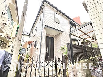 外観:【外観】落ち着いた佇まいが印象的な、上品さを感じる外観です。 外観:【外観】落ち着いた佇まいが印象的な、上品さを感じる外観です。