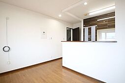 パルシオ広路 201 3階4LDKのリビング/ダイニング