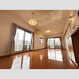 ユニーブル栄イースト 501 5階4LDKのリビング/ダイニング