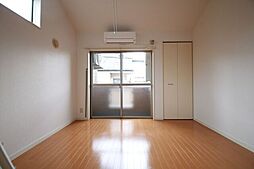 カーメル 201 2階1Kのリビング/ダイニング