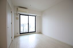 スクエア・アパートメント 1104 11階ワンルームのリビング/ダイニング