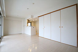 東山公園レジデンス 301 2階4LDKのリビング/ダイニング