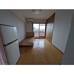 アーバンドエル川名山 302 3階ワンルームのリビング/ダイニング