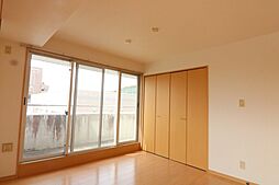 アーバンスクエアIII 601 6階2LDKのリビング/ダイニング