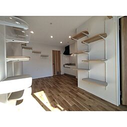 Coco Cat 岩塚 302 3階1LDKのリビング/ダイニング