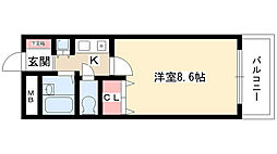 アーバンヒルズ 1階