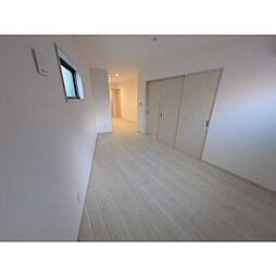 the GARDEN 金山 102 1階1LDKのリビング/ダイニング