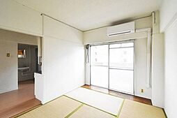 居間