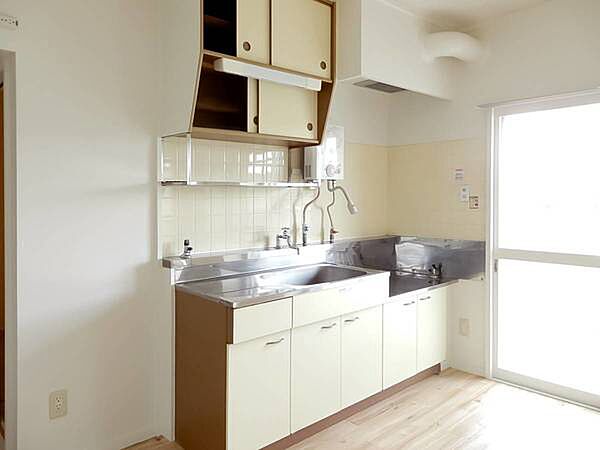 apartment 秋田県雄勝郡羽後町西馬音内堀回字下岩本101-38
地図を見る