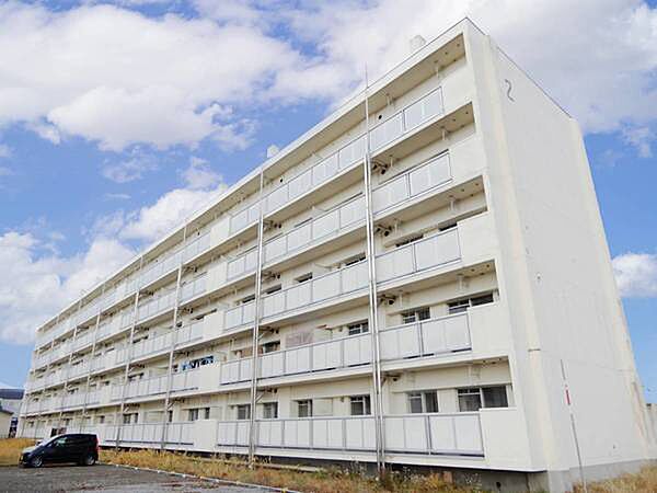 apartment 秋田県雄勝郡羽後町西馬音内堀回字下岩本101-38
地図を見る