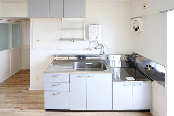 apartment 秋田県大仙市飯田字堰東168-2
飯田の賃貸情報を見る
物件地図
