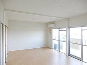 ビレッジハウス岩倉II2号棟