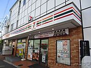 セブンイレブンハートインJR千里丘駅西口店 徒歩3分。 210m