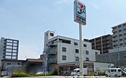 セブンイレブン吹田垂水町3丁目店 徒歩3分。 180m