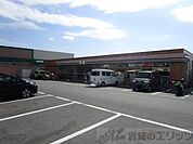 セブンイレブン 高槻日吉台口店 徒歩17分。 1360m