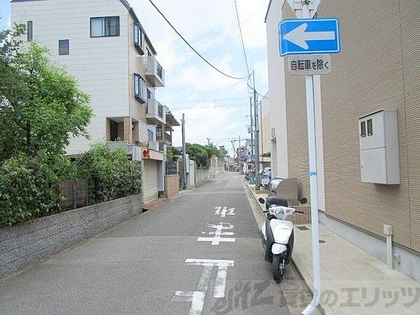 画像14:前面道路