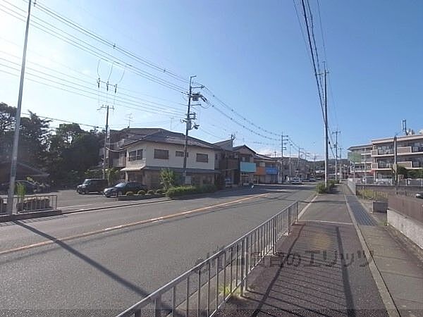 画像16:前面道路