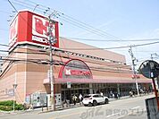 関西スーパー江坂店 徒歩9分。 690m