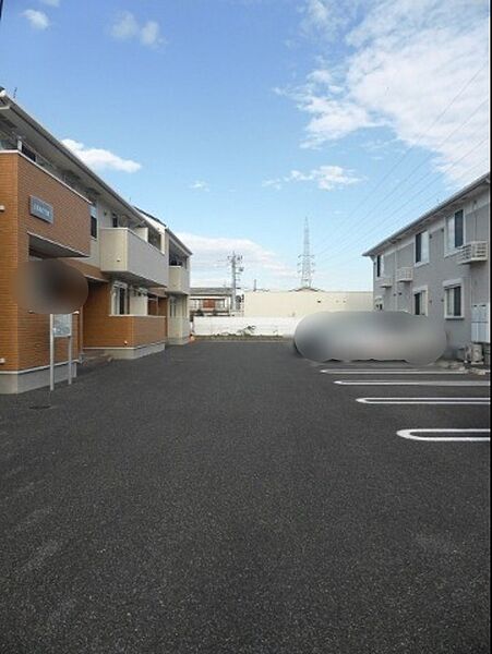 apartment 埼玉県深谷市東方
地図を見る