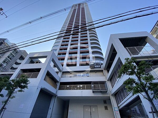 ザ・梅田タワー ｜大阪府大阪市北区鶴野町(賃貸マンション2LDK・9階・89.46㎡)の写真 その1