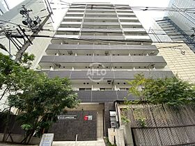 W.O.B.UMEDA  ｜ 大阪府大阪市北区曾根崎新地2丁目1-9（賃貸マンション1K・13階・25.01㎡） その1