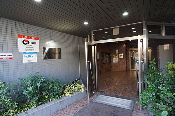 建物エントランス