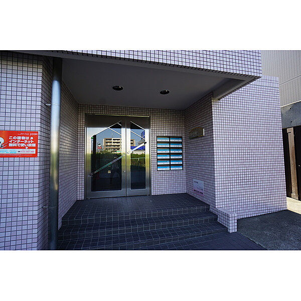 建物エントランス