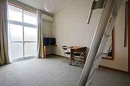 レオパレス小茂根 2階1Kのリビング/ダイニング