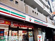 セブンイレブン板橋本町駅東店 徒歩6分。 430m