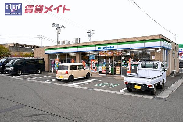 画像20:ファミリーマート　四日市東富田店