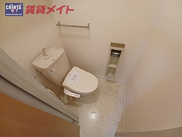 画像10:同型参考写真