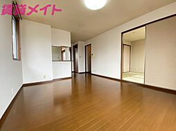 居間