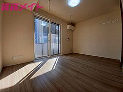 スカイ 1階ワンルームのリビング/ダイニング