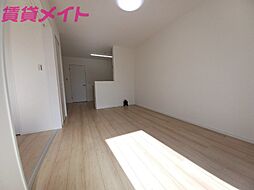 MYカメリア 2階1LDKのリビング/ダイニング