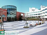 湘北短期大学 徒歩10分。大学・短大 750m