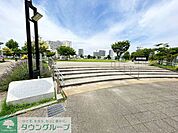 神台公園（シークロス公園） 徒歩10分。 780m