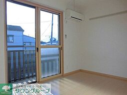 ラ・オート・リズィール 203 2階1Kのリビング/ダイニング