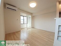 マーメイド・ココ 203 2階1LDKのリビング/ダイニング