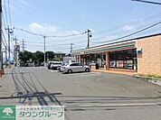 セブンイレブン 徒歩3分。コンビニ 220m