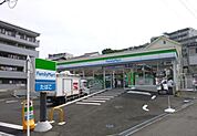 ファミリーマート藤沢藤が岡店 447m